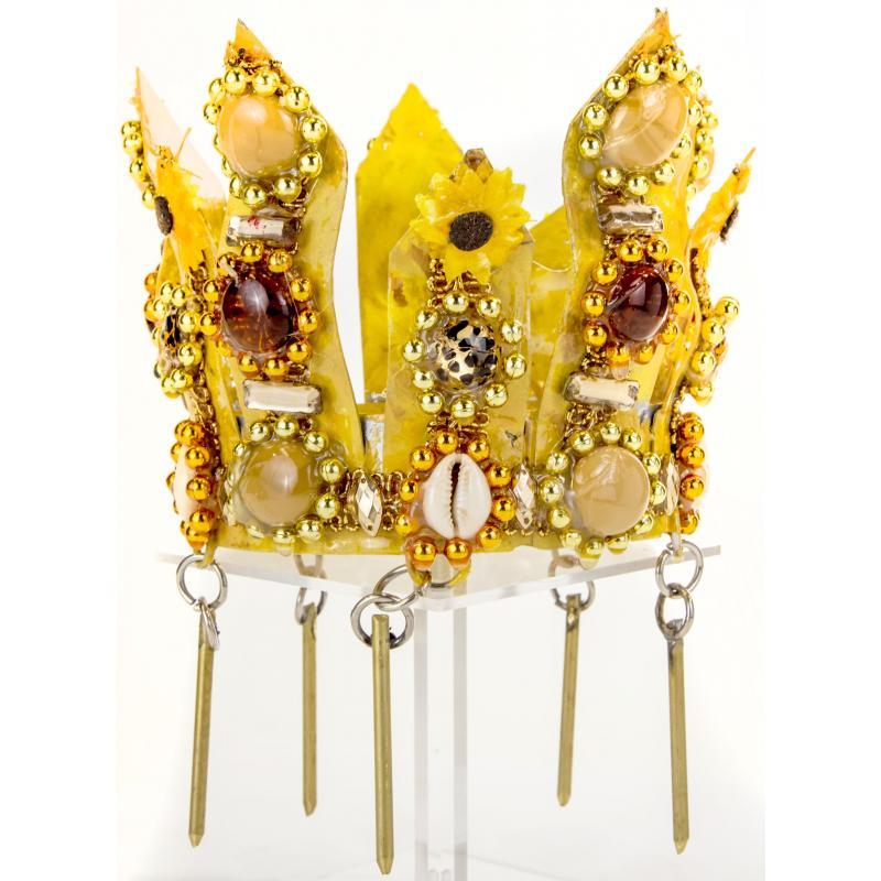 Sant. Corona Ochun Metal Decorada c/ Herram. mediana 15 x 13 cm