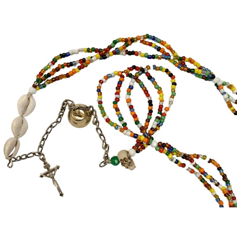 Collar Santeria Bandera de Palo para Nganga 80 cm (3V) (C/ Cadena, Campana, Calavera, Cruz y Cauries)