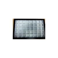 Expositor Caja Tapa Vidrio Base Negro con Cierre 24 x 38.5 c...